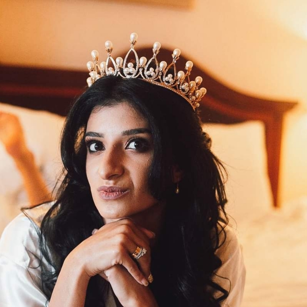 Gold pearl bridal wedding crown